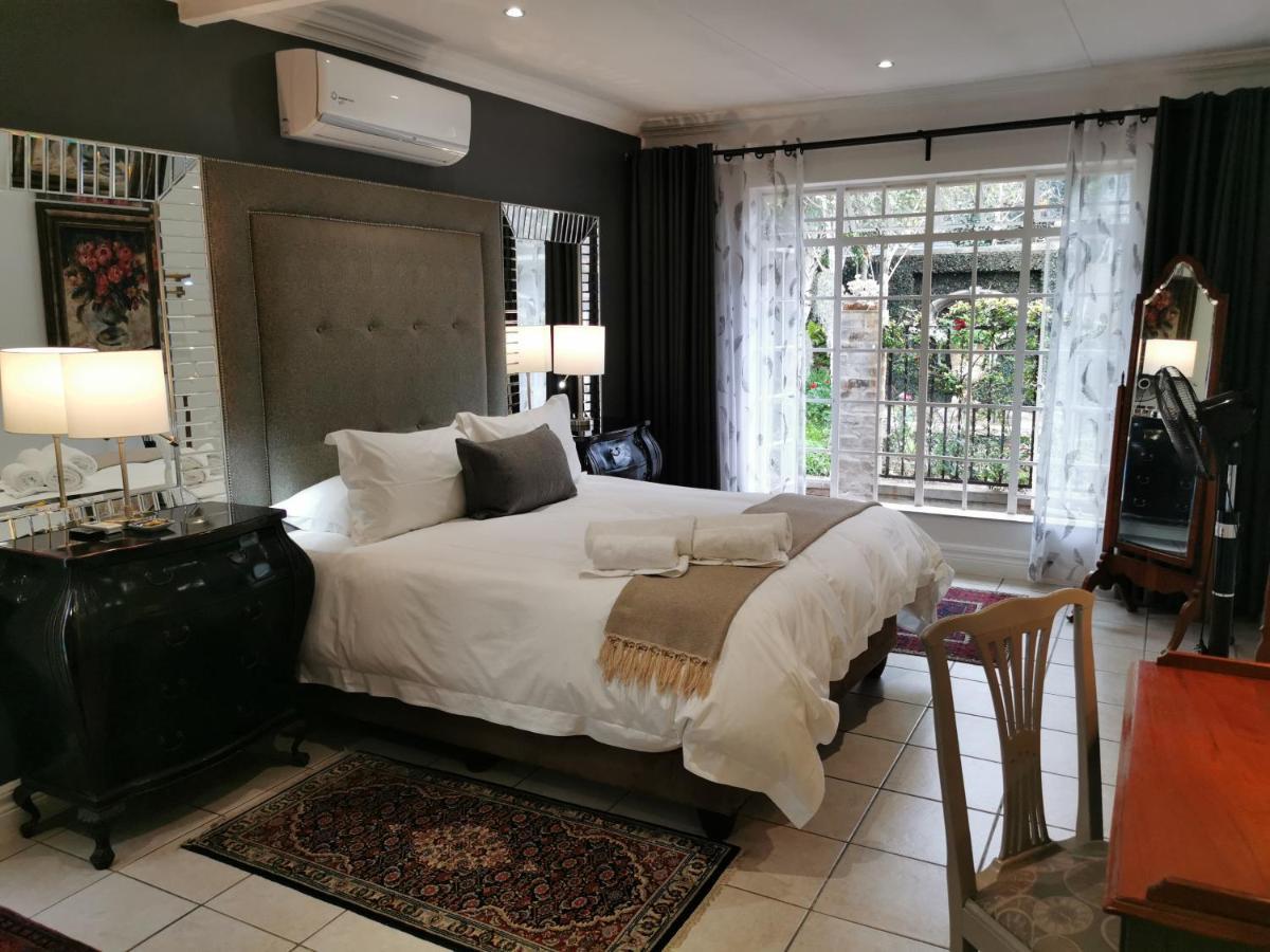 At 98 On Lynburn Guest House Pretoria-Noord Dış mekan fotoğraf