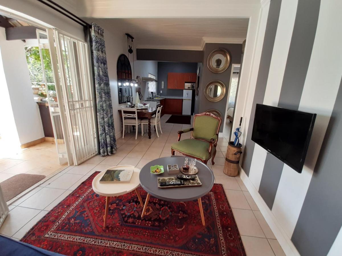 At 98 On Lynburn Guest House Pretoria-Noord Dış mekan fotoğraf