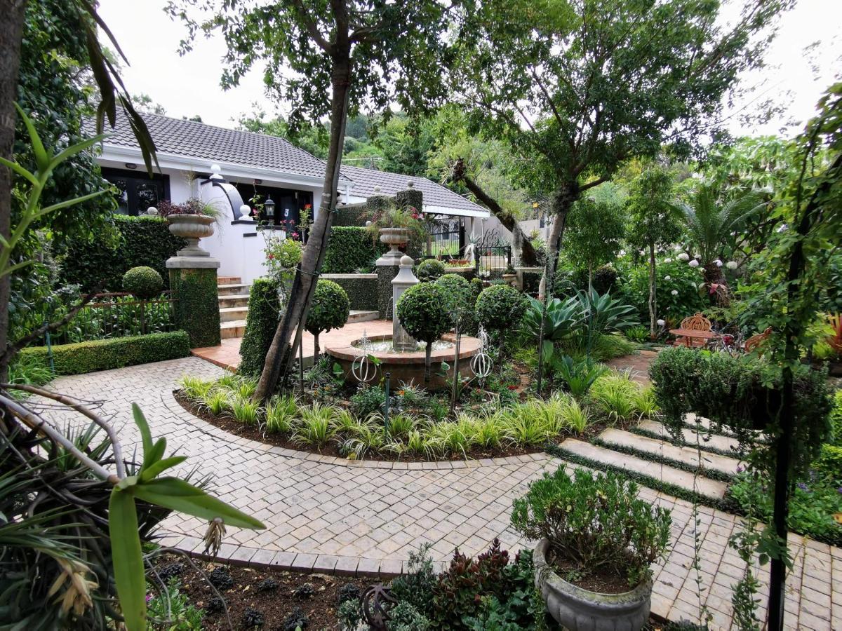 At 98 On Lynburn Guest House Pretoria-Noord Dış mekan fotoğraf